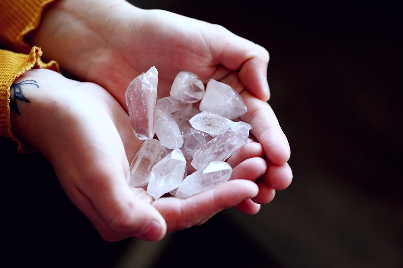 Best Crystals for Protection (Image by Sharon McCutcheon from Pixabay)